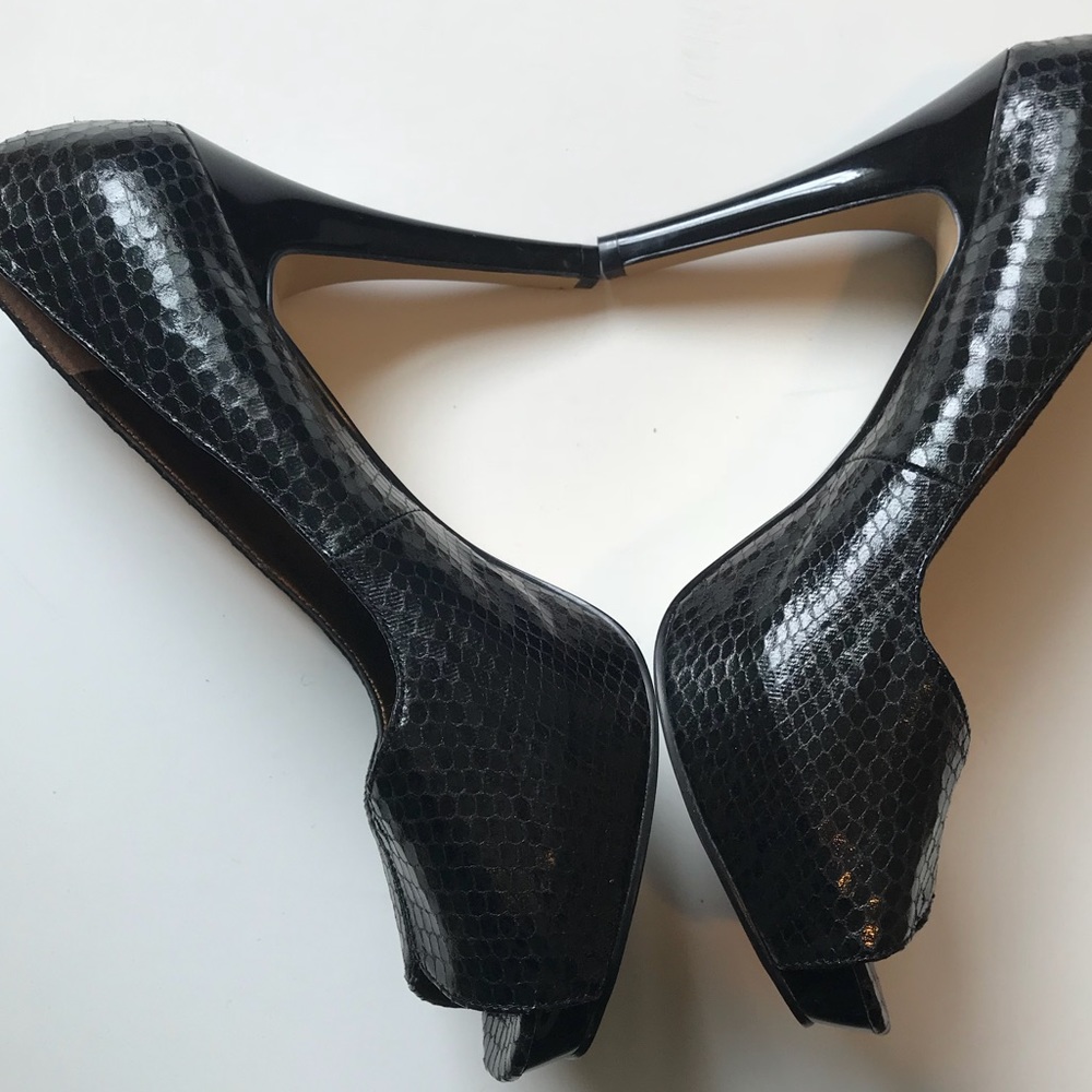 Nine West Black Peep Toe Heels - Picture 4 of 8